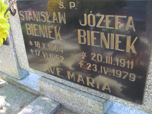 Józefa Bieniek 1911 Szczecinek - Grobonet - Wyszukiwarka osób pochowanych